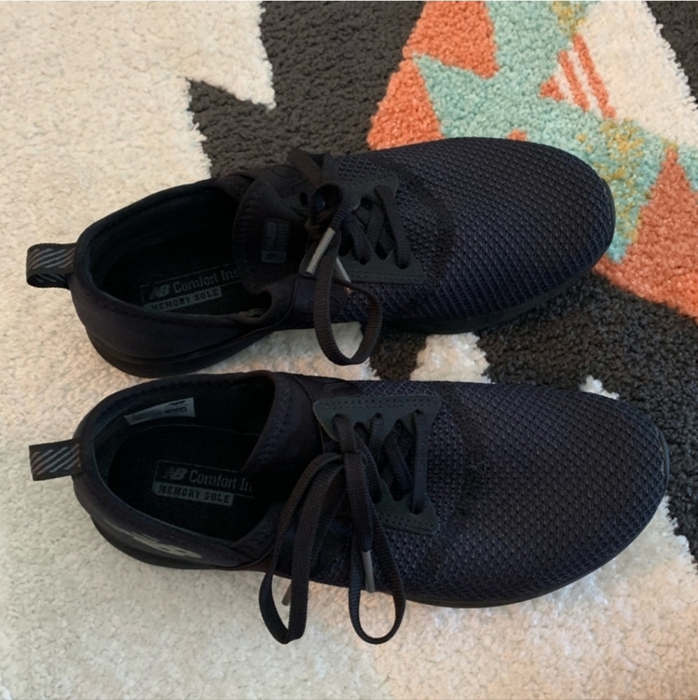 New Balance Sneakers Black